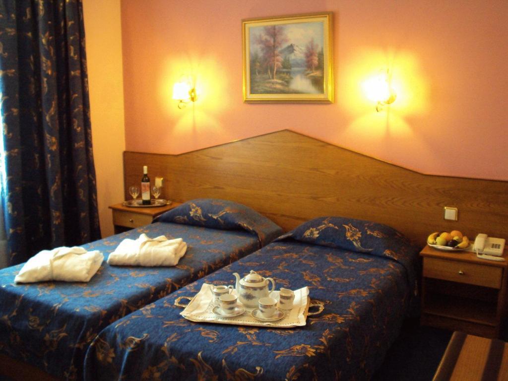 קומוטיני Astoria Hotel Traditional חדר תמונה